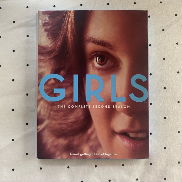 HBO’s Girls Season 1 and Season 2 DVDs - Picture 6 of 10